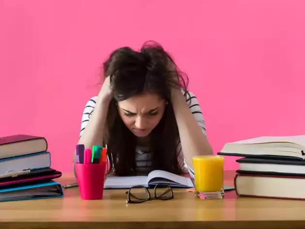 एग्जैम टाइम बच्चे के खाने का रखें पूरा ध्यान