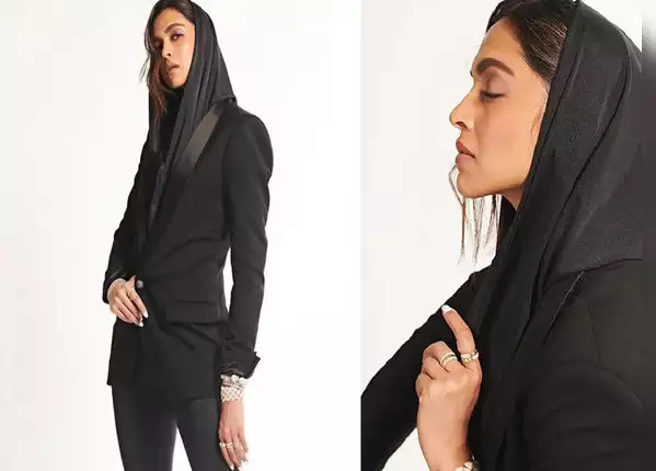 बॉडी सूट पर दीपिका ने पहना ब्लेजर