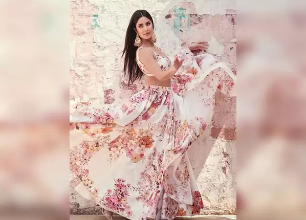 लहंगे का प्लीट्स डिजाइन